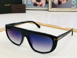 Picture of Tom Ford Sunglasses _SKUfw50754916fw